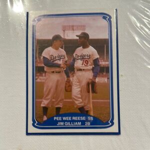 Blue Trading Cards for Collectors of pee wee Reese Jim gilliam mint
